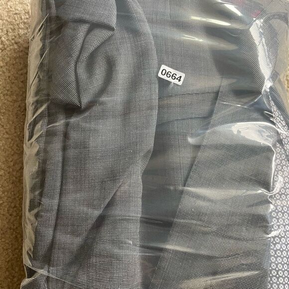 ZANETTI Slim Fit Two-button Suit Size 32R - Picture 10 of 10